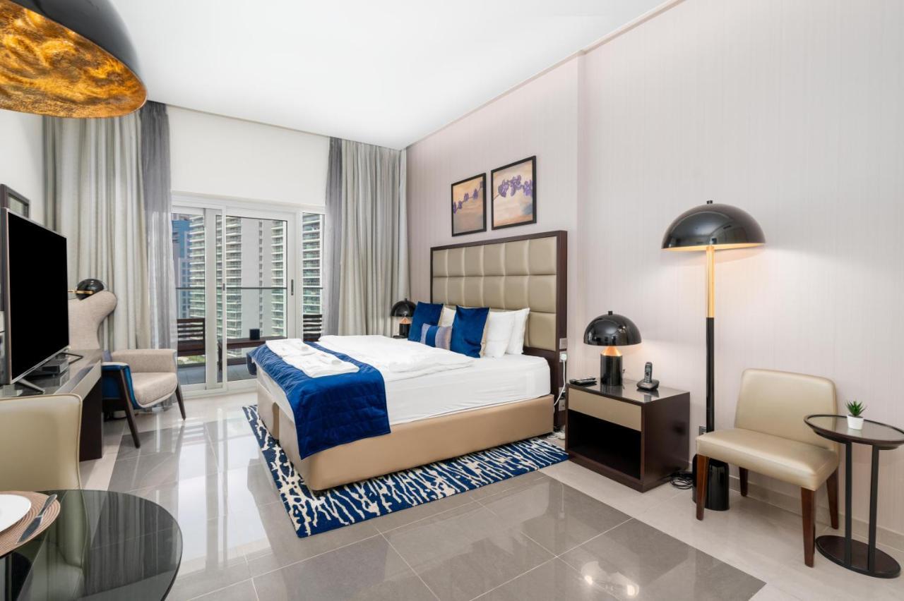 Stunning Studio Near Burj Khalifa Дубай Екстер'єр фото